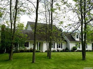 930 N Star Rd, East aurora, NY 14052