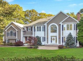 4 Walker Ln, Boxford, MA 01921