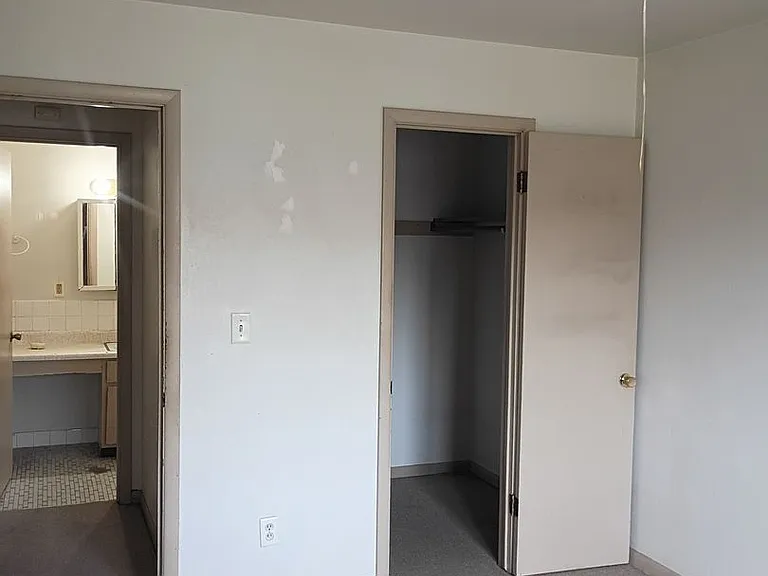 Sation Hills Apartments in Kenosha, WI — Photo 12