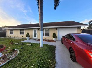 9219 Bracelet Dr, Lake Worth, FL 33467