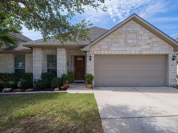 3rd image of 10824 Casitas Dr