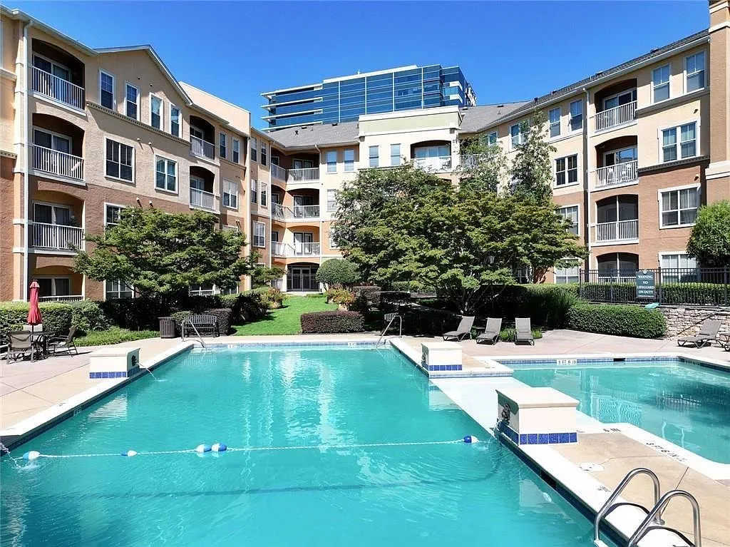 1 bed, 780 sqft, $1,750 — Photo 4