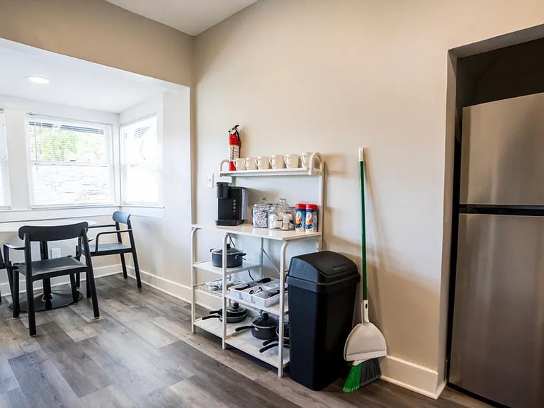 2203 Myra St #A — Photo 3