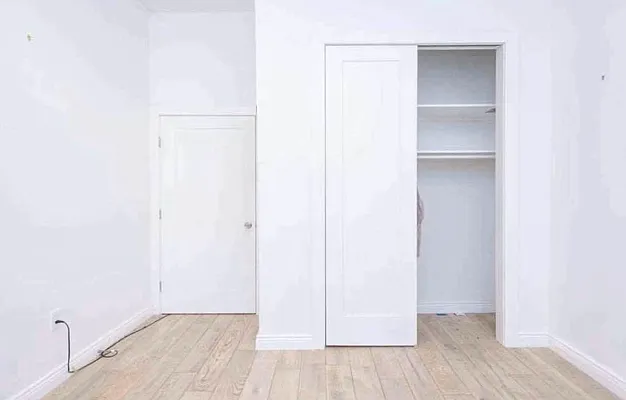 Rented by RealTegrity NY LLC | media 21