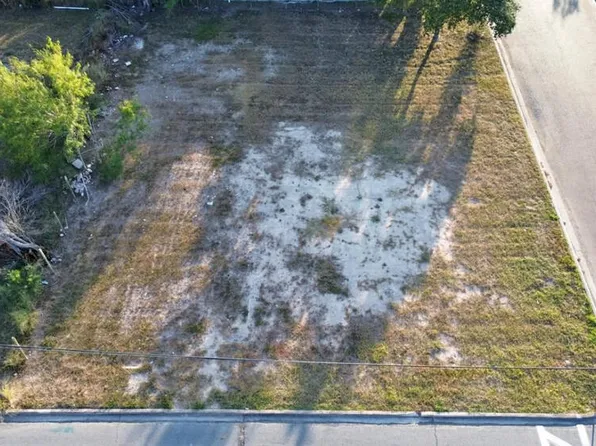795 W Robertson St, San Benito, TX 78586
