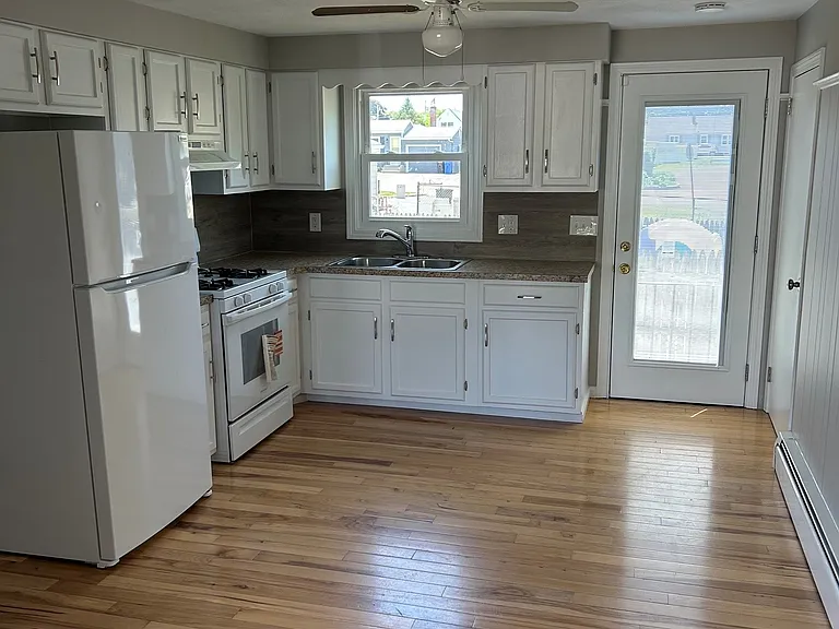 5 Briggs St — Photo 3