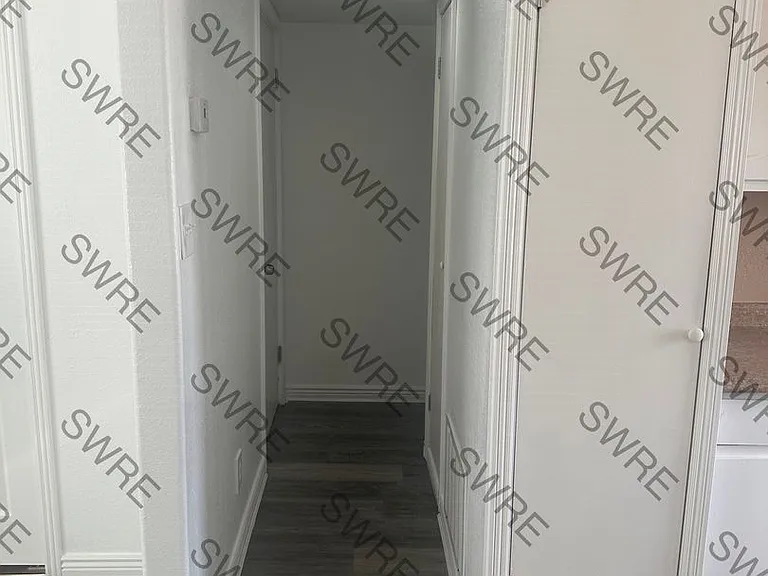 3280 Roosevelt Way #B — Photo 5