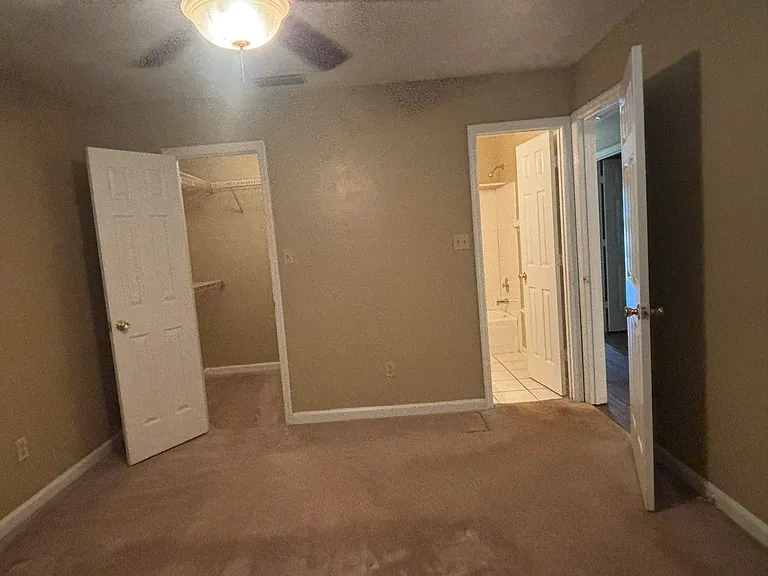 447 Richview Park Cir E — Photo 17
