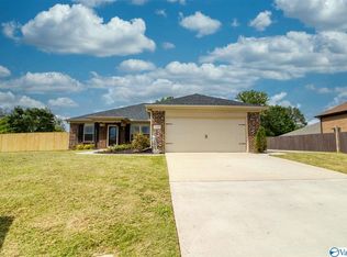 103 Caleb Cir, Owens Cross Roads, AL 35763