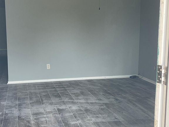 4th image of 5826 Tryton Cir