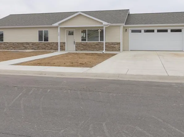 1122 Monroe Street, Powell, WY 82435
