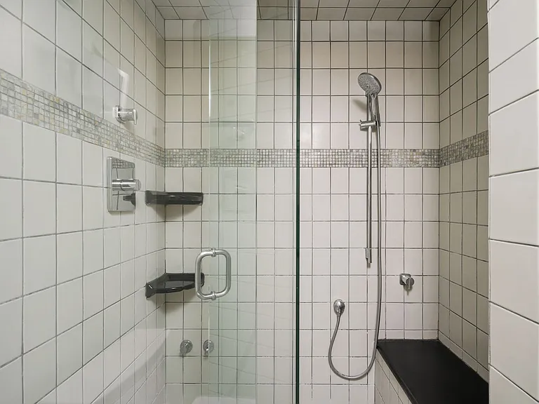 540 N Lake Shore Dr — Photo 20