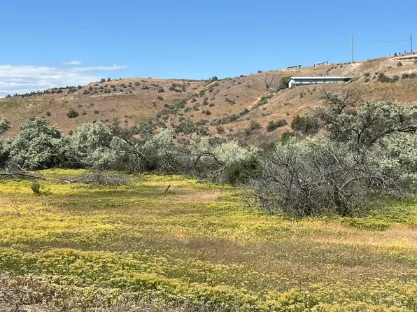 510 Ontario Heights Rd #B, Ontario, OR 97914