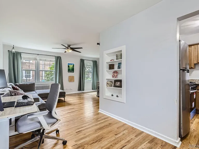 2828 N Jasmine St — Photo 10
