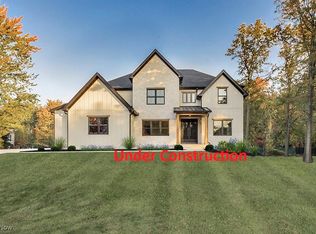 29549 N Hilltop Rd, Chagrin Falls, OH 44022