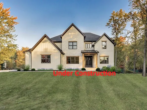 29549 N Hilltop Rd, Chagrin Falls, OH 44022
