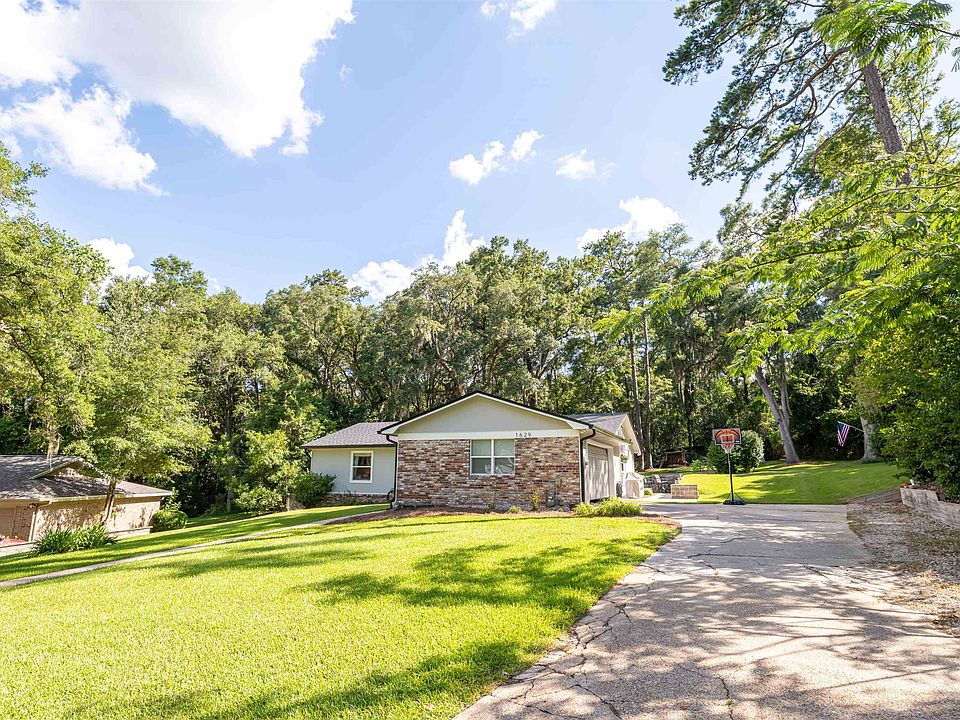 1st image of 1629 Hedgefield Ct