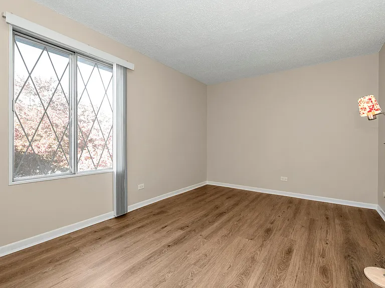 13616 Lamon Ave #411 — Photo 15