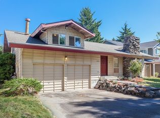 12012 8th Ave NE, Seattle, WA 98125