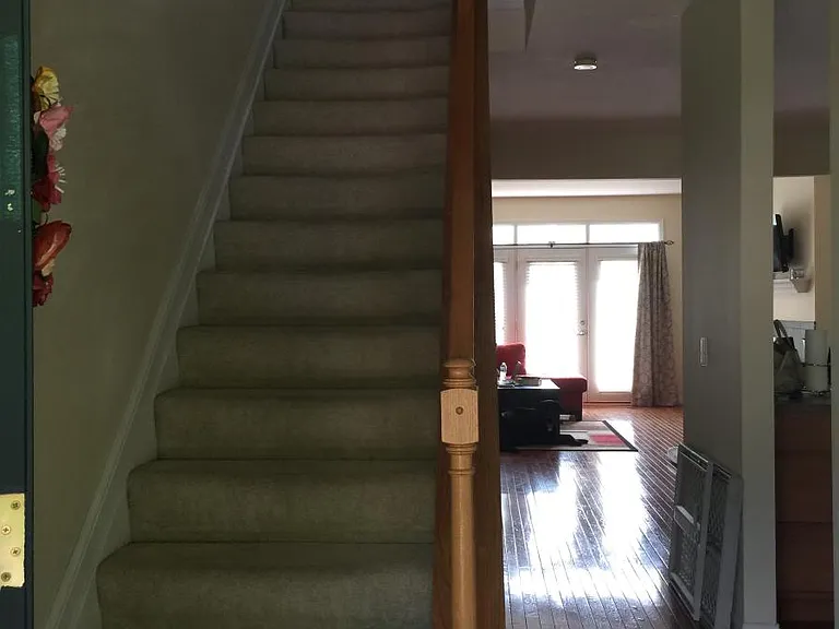 2546 Cleinview Ave — Photo 2