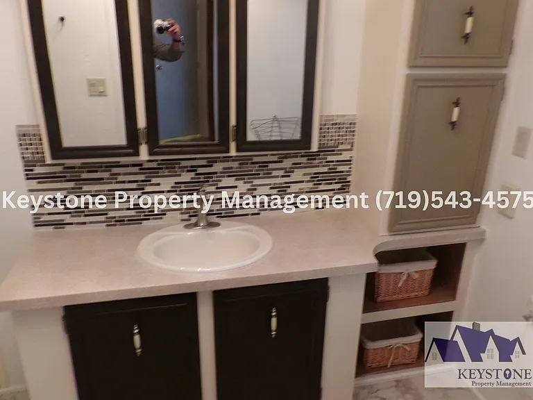 886 S Dante Dr — Photo 15