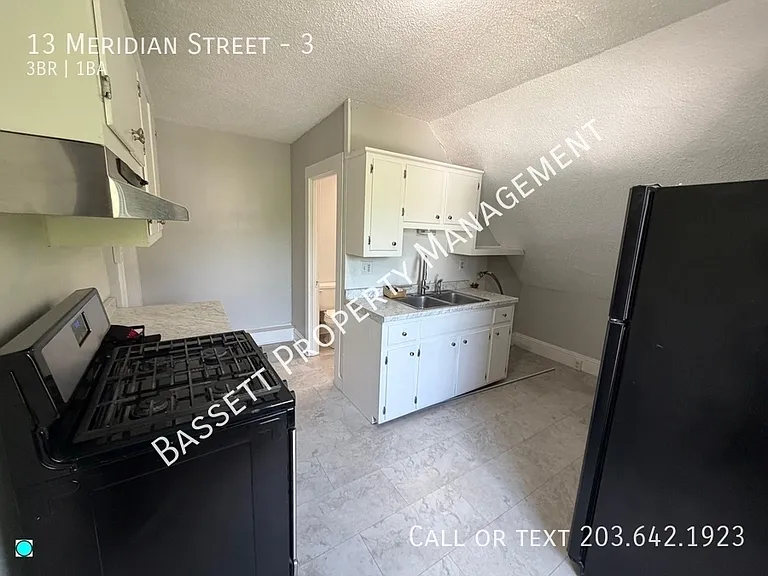 13 Meridian St #3 — Photo 18