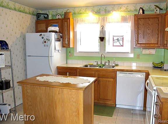 4th image of 117 Oakwood Ave