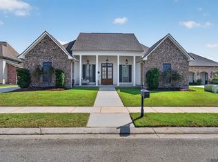 17677 Magnolia Trace Dr, Greenwell Springs, LA 70739