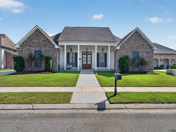 17677 Magnolia Trace Dr, Greenwell Springs, LA 70739