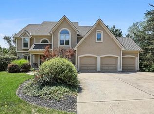 8821 W 131st Pl, Overland Park, KS 66213