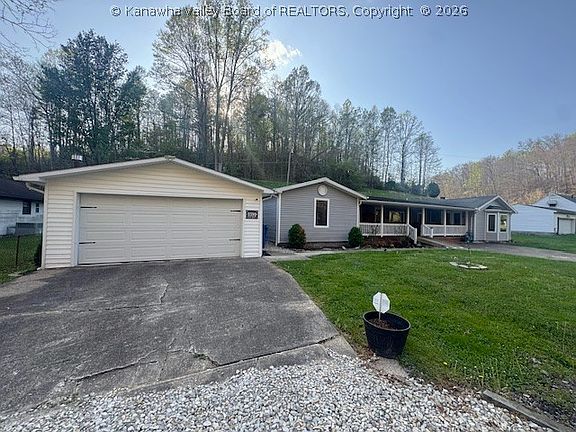 2nd image of 3399 Howells Mill Rd