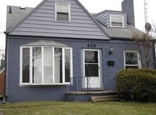 828 Clifton Blvd, Toledo, OH 43607