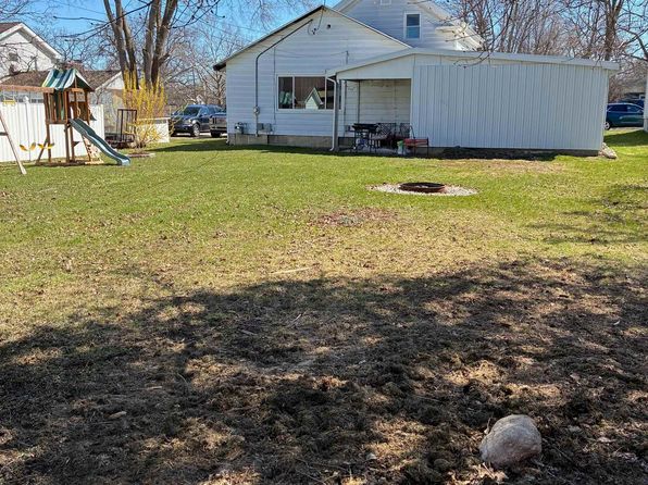 108 S Brady St, Corunna, MI 48817