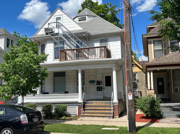 305 N Pinckney St #3