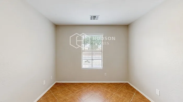 1973 E Lusitano Loop — Photo 15