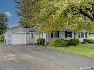 10 Meadowlark Rd, Enfield, CT 06082