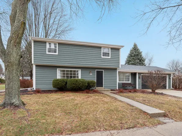 N97W6656 Aspen STREET, Cedarburg, WI 53012