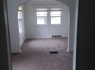 35 1/2 S Osborn Ave, Youngstown, OH 44509
