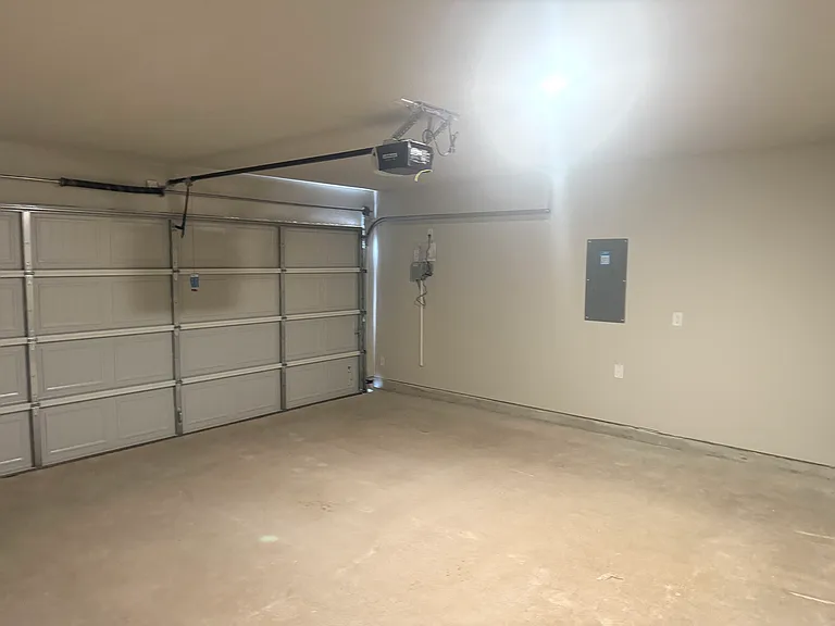 1353 Dillard Creek Dr — Photo 19