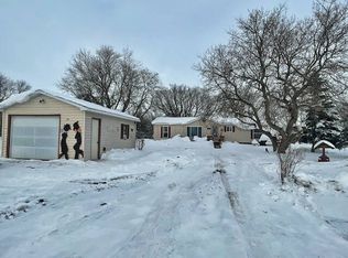 123 S St NE, Crary, ND 58327