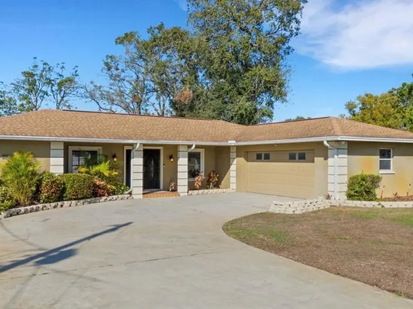 2803 W Lake Ave, Tampa, FL 33607