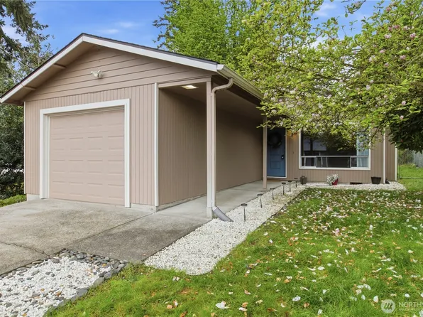 13033 31st Ave NE, Seattle, WA 98125