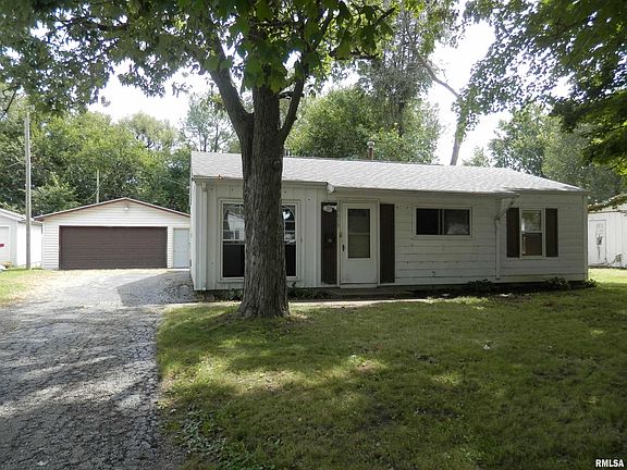 2nd image of 1615 Meadow Dr
