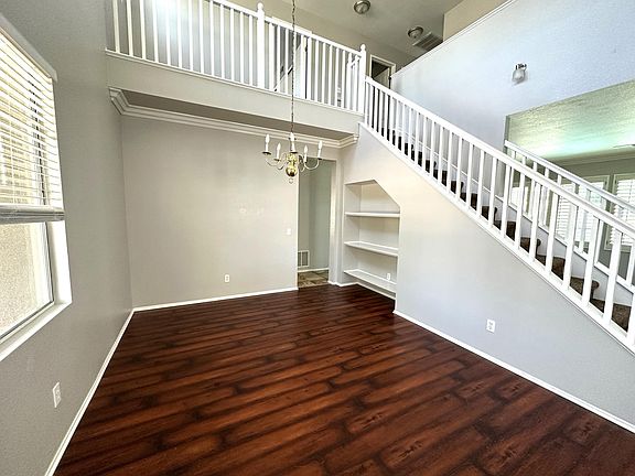 5th image of 43435 Tylman St