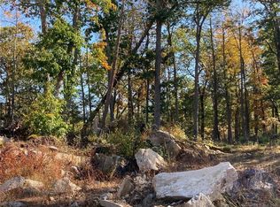 3 Hollow Dr, Brookfield, CT 06804