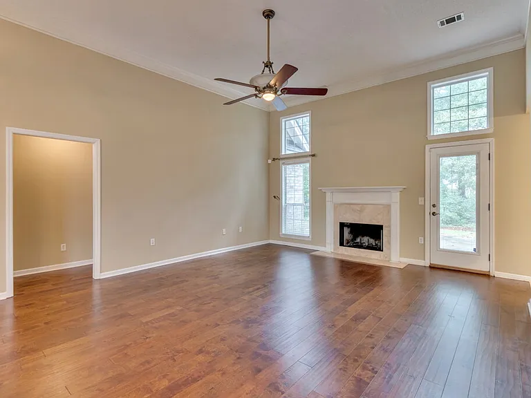 24 Dover Dr — Photo 8