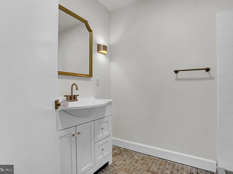 1101 Saint Paul St #305 — Photo 20