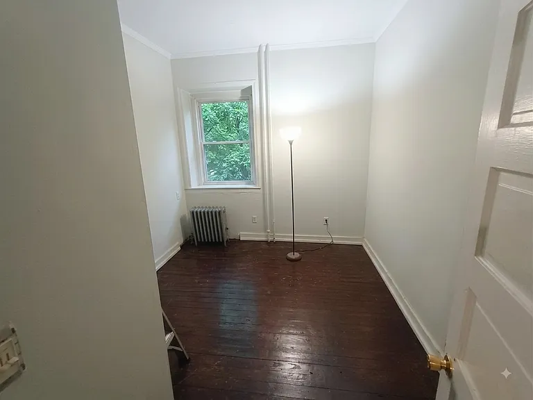 235 Spring St #3 — Photo 5