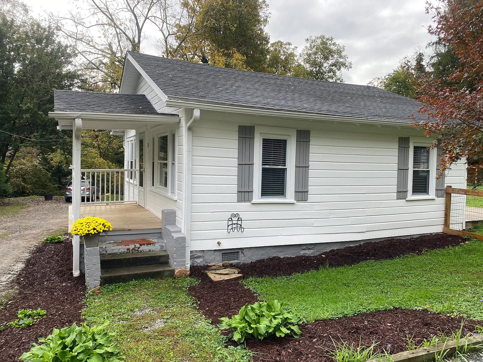 1 Haywood Ter — Photo 1