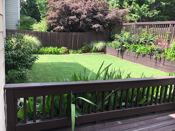 Left side bottom terrace 